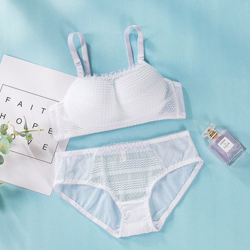 波迷娜bomina内衣女学生高中少女1819岁内衣内裤一套女小胸聚拢无钢圈