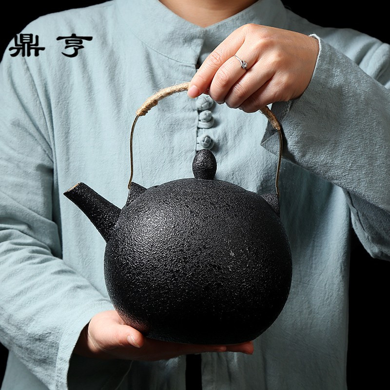 鼎亨陶瓷大茶壶凉壶泡茶壶耐高温黑陶2升大瓷壶铁制手柄粗陶壶