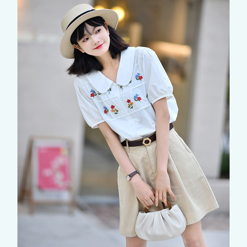2022夏季新款复古刺绣小花重工衬衫上衣女