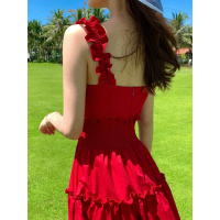 艳如飞泰国夏吊带沙滩裙女海边度假连衣裙超仙旅游衣服出游三亚拍照红色T恤