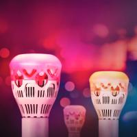 华为智选生态产品 三思全彩灯泡 LED1600万色 节能氛围灯 智能照明 智能家居日用 远程操控 色温调节 音乐律动