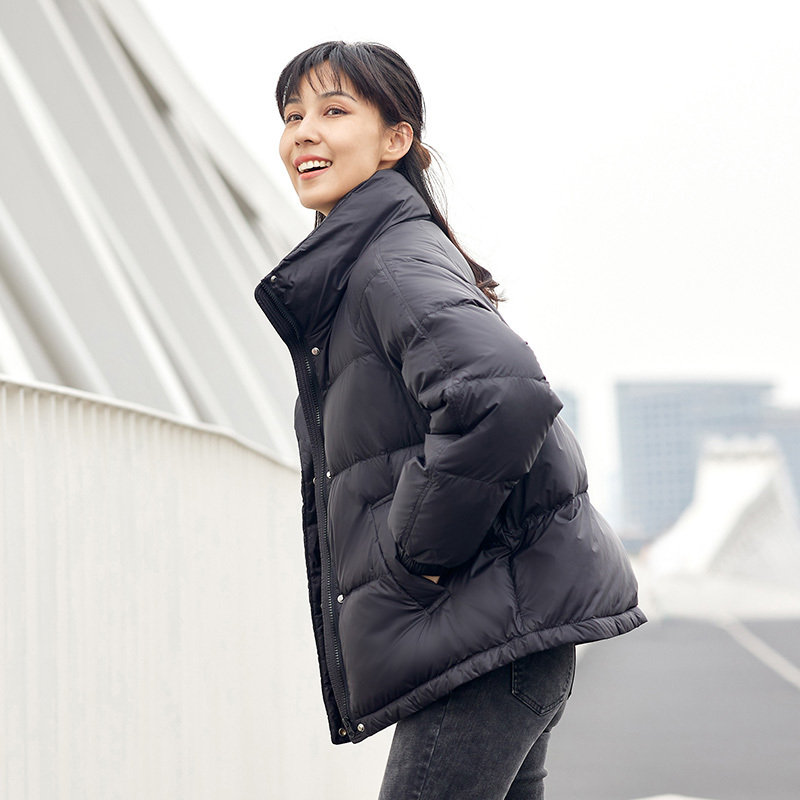 坦博尔新款羽绒服女短款时尚面包服纯色泡芙减龄外套