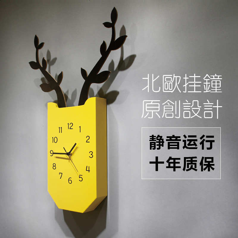 北欧创意鹿挂钟 客厅卧室静音时钟木质方形挂表现代简约家居壁挂