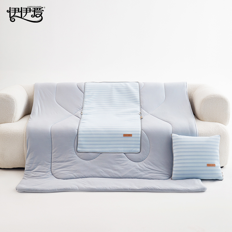 伊伊爱 ZX0LN02401226 夏季凉感简约商务款多功能抱枕被 40*40cm展开被子105*150cm高清大图