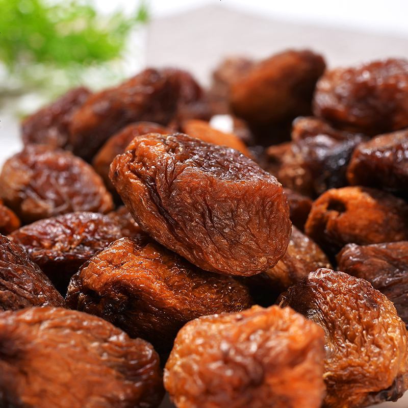 新疆黑杏干树上吊干大黑杏干天然喀什黑杏树上杏新货果干