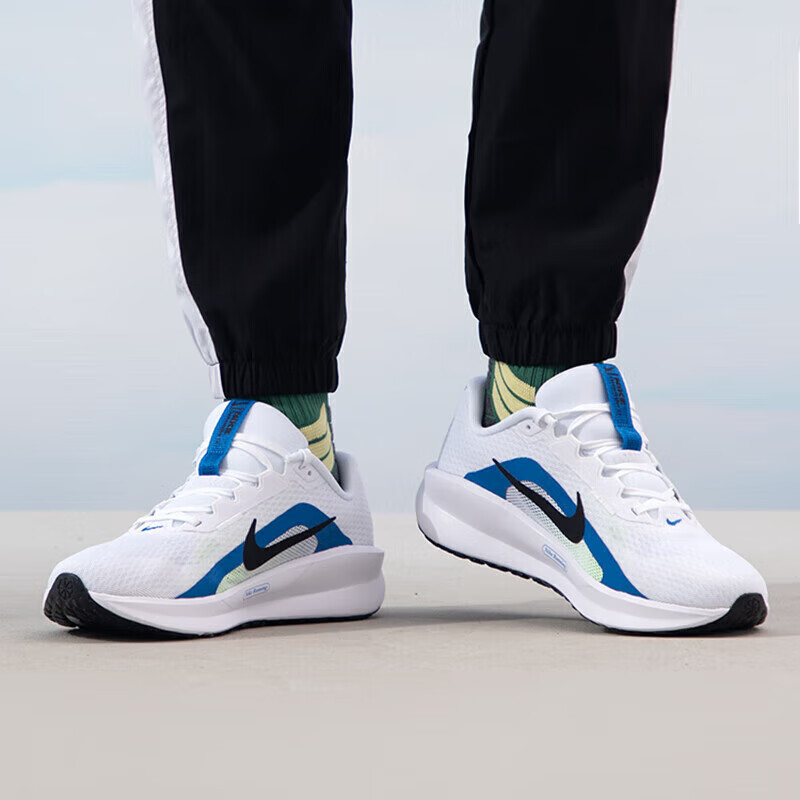 耐克(NIKE)男鞋 24春季新款DOWNSHIFTER 13 WIDE 运动鞋缓震耐磨轻便跑步鞋