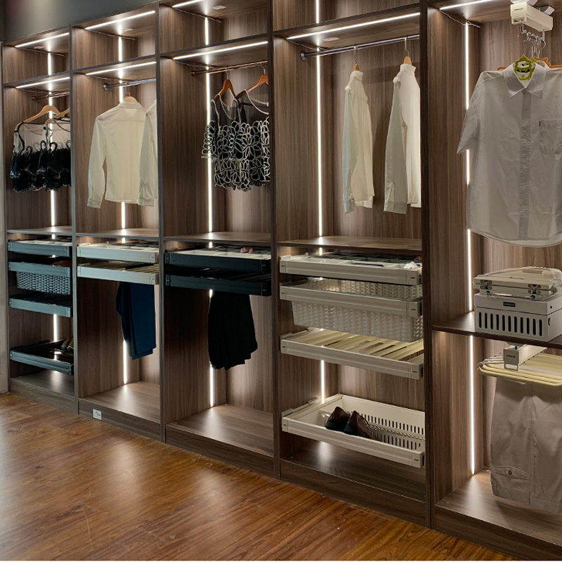 苏宁优购 橱柜灯led柜底灯嵌入式衣柜灯感应灯条酒柜展示柜层板灯长条