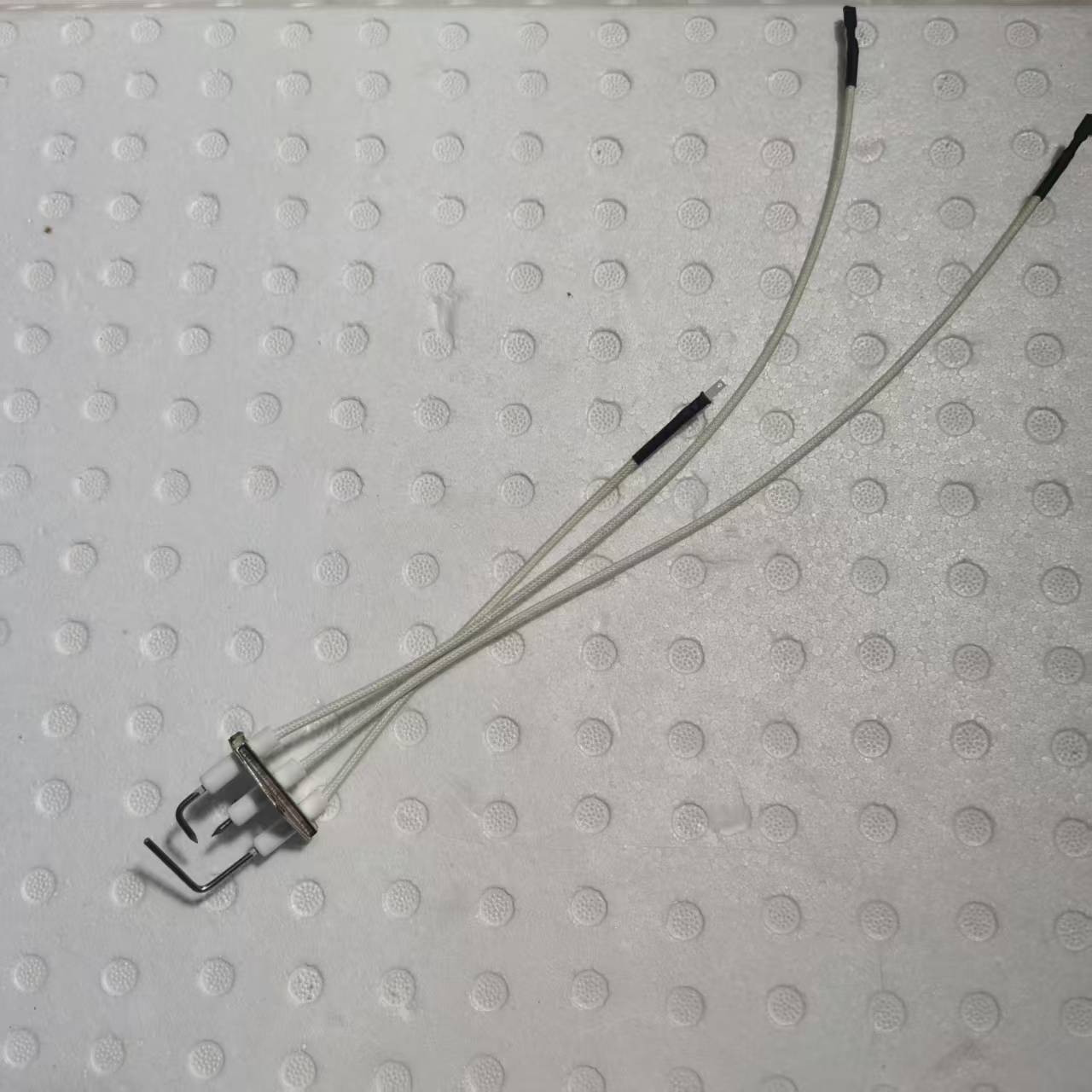 全新原装法迪欧燃气热水器JSQ25- 13CS、JSQ30- 16CS(12T)点火针及感应针组件(反馈针