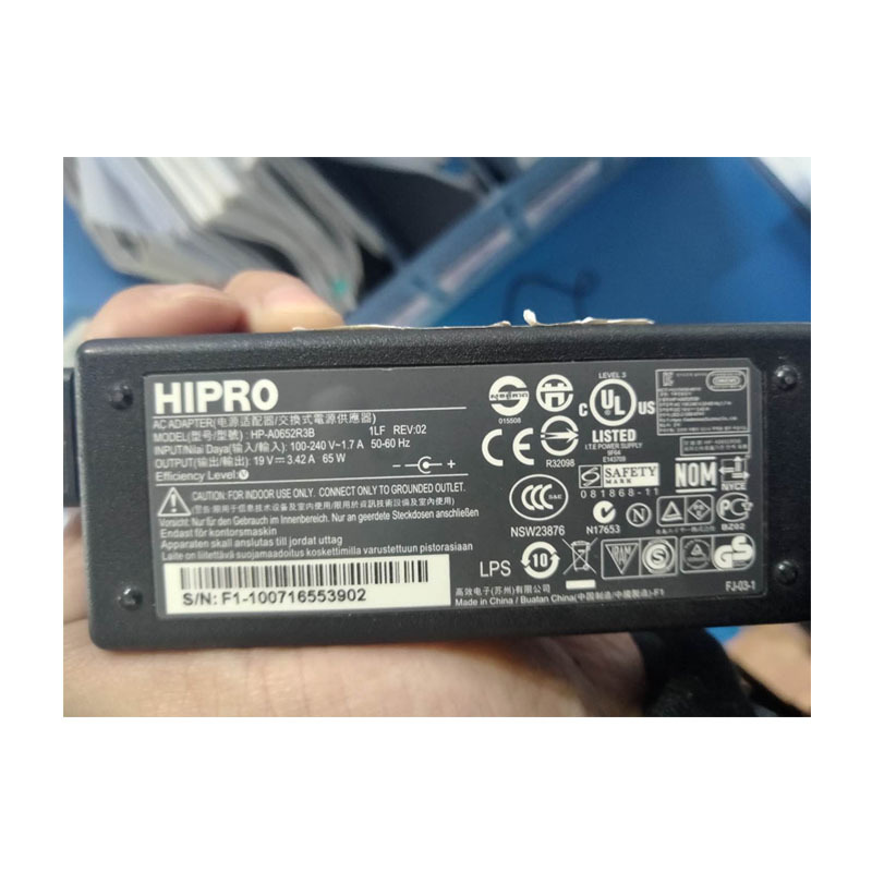 DTOTCHIPRO 19V3.42A 65W 电源适配器 充电器