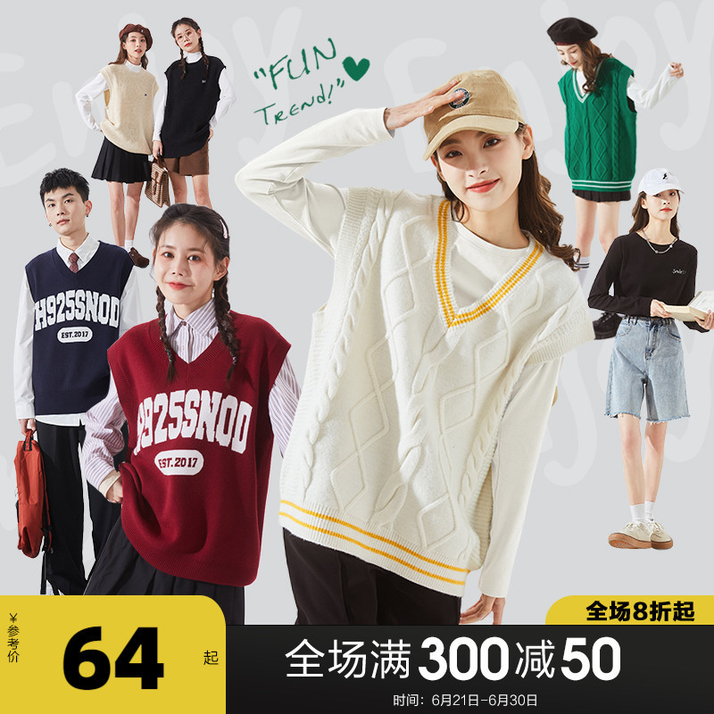 直接拍唐狮女左胸小细节圆领长袖打底衫