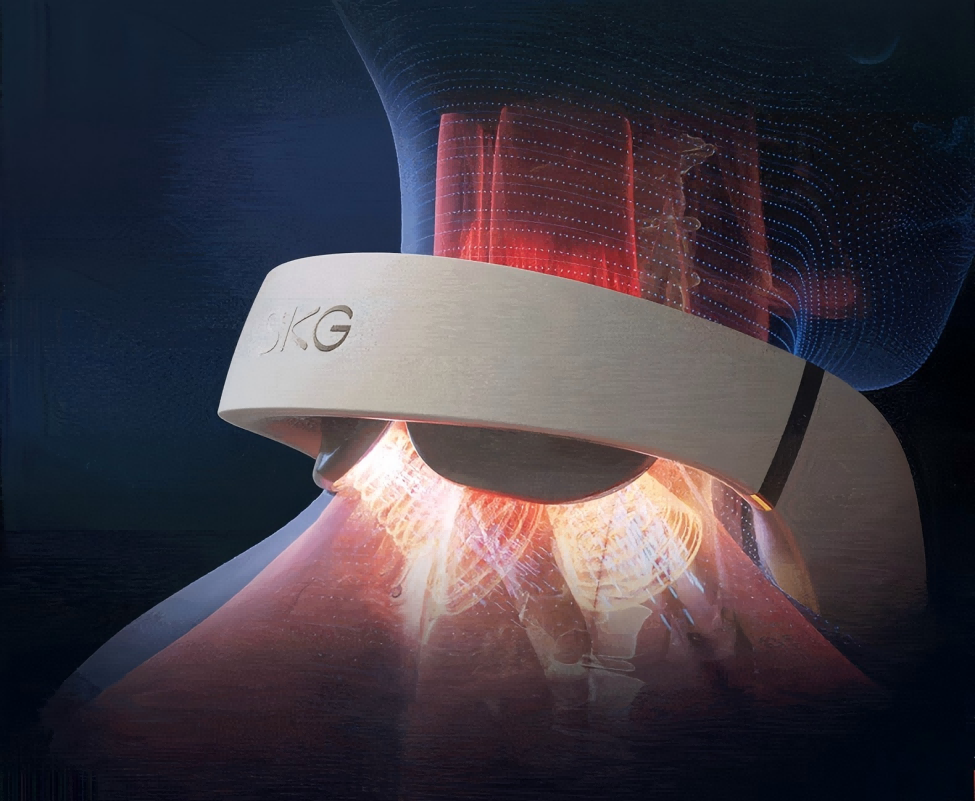 SKG颈椎按摩器颈肩部牵引拉伸脖子蓝牙热敷多功能APP便携护颈按摩仪40983代蓝牙