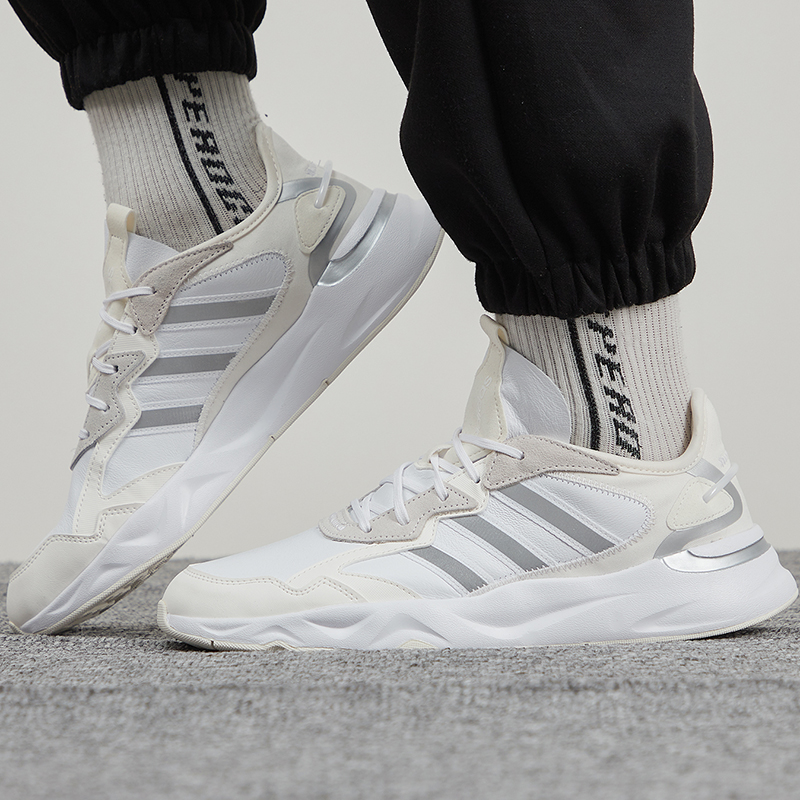 Adidas阿迪达斯男鞋2021春季新款旗舰正品运动休闲鞋FZ0365