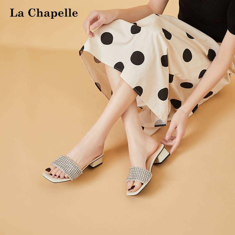 La Chapelle/拉夏贝尔新款低跟气质女鞋面水钻一字带凉拖