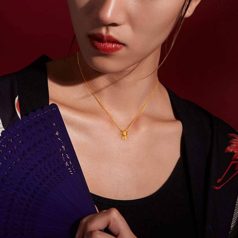 周大生黄金硬金铜钱吊坠女足金羽毛锁骨链轻奢小众七夕礼物送女友