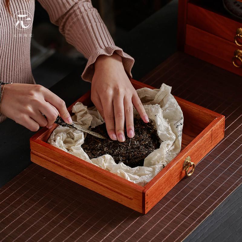 家柏饰(CORATED)普洱茶盒 巴西花梨饼柜 分茶盒开茶撬茶盘储存茶架收纳盒高清大图