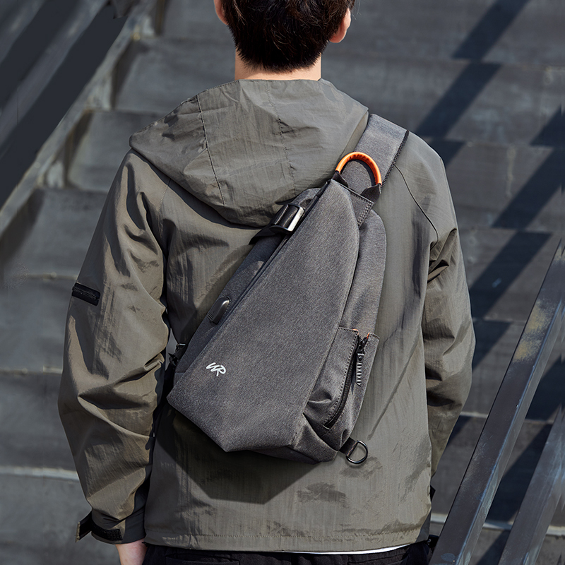 派尼美特斜挎包男潮牌胸包新款街头跨包包休闲多功能小背包时尚单肩