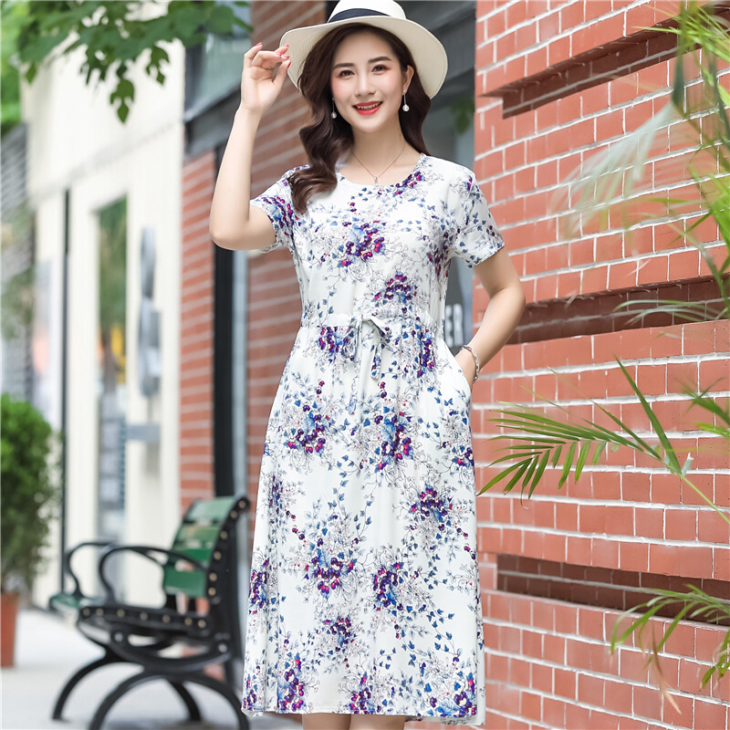 2018新款夏季中老年女装短袖连衣裙40-50岁妈妈装棉绸大码碎花裙