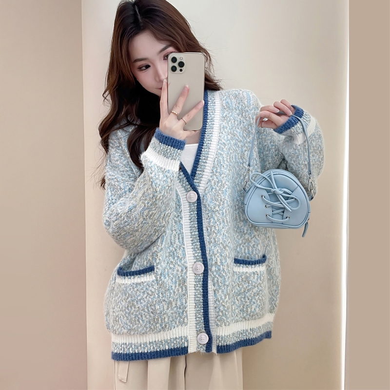 唐狮新款甜美宽松撞色边V领开衫女秋季蓝色奶fufu慵懒毛衣qd