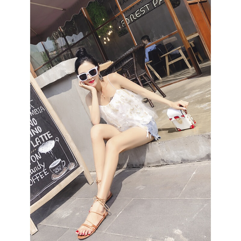2018春夏新款韩范性感女百搭短款星星烫金层层纱网带背心女上衣