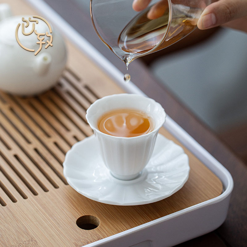 白瓷瓜瓣杯 饮致青白瓷主人杯功夫茶杯陶瓷品茗杯小号单杯女杯垫个人杯子茶道
