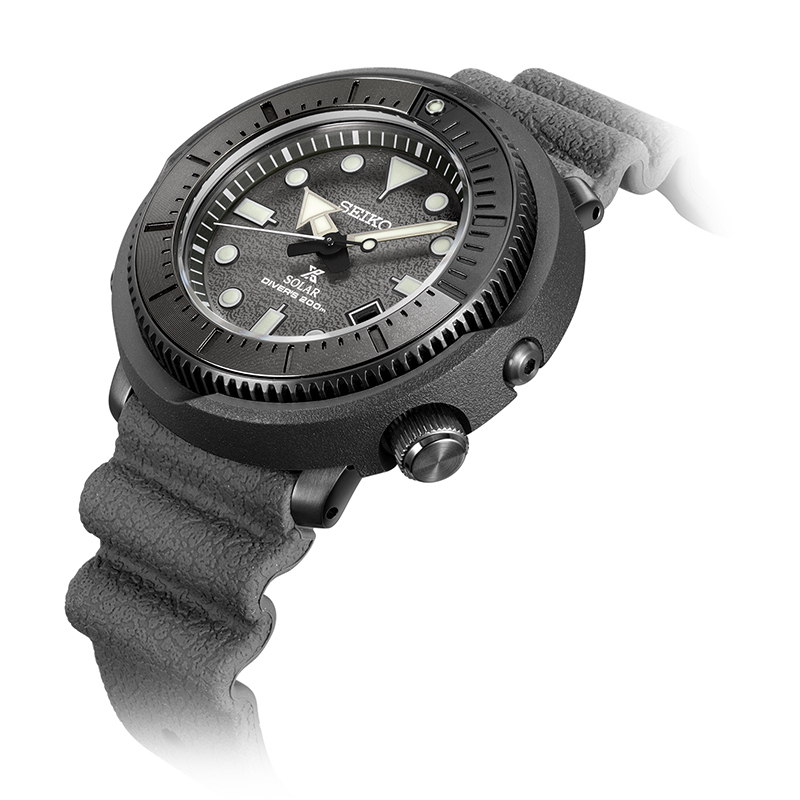 精工(SEIKO)PROSPEXStreet Series系列200米防水运动太阳能罐头男表 SNE537P1