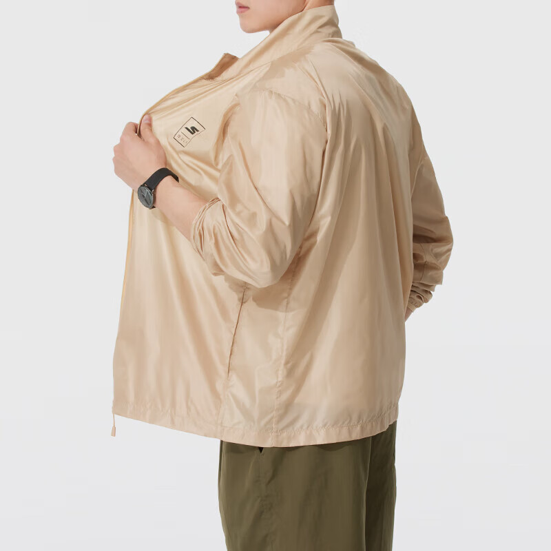 斯凯奇(Skechers)男装新款运动服跑步健身训练防风衣休闲夹克外套P225M275-00NA ZP高清大图
