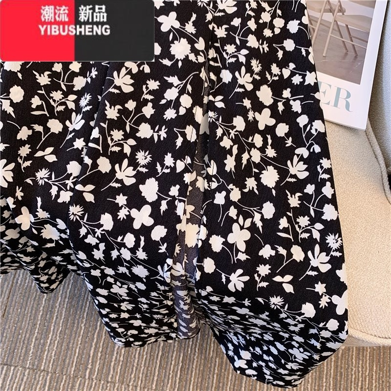 YIBUSHENG法式方领碎花连衣裙季高级感气质收腰宽松2024新款中长款茶歇裙