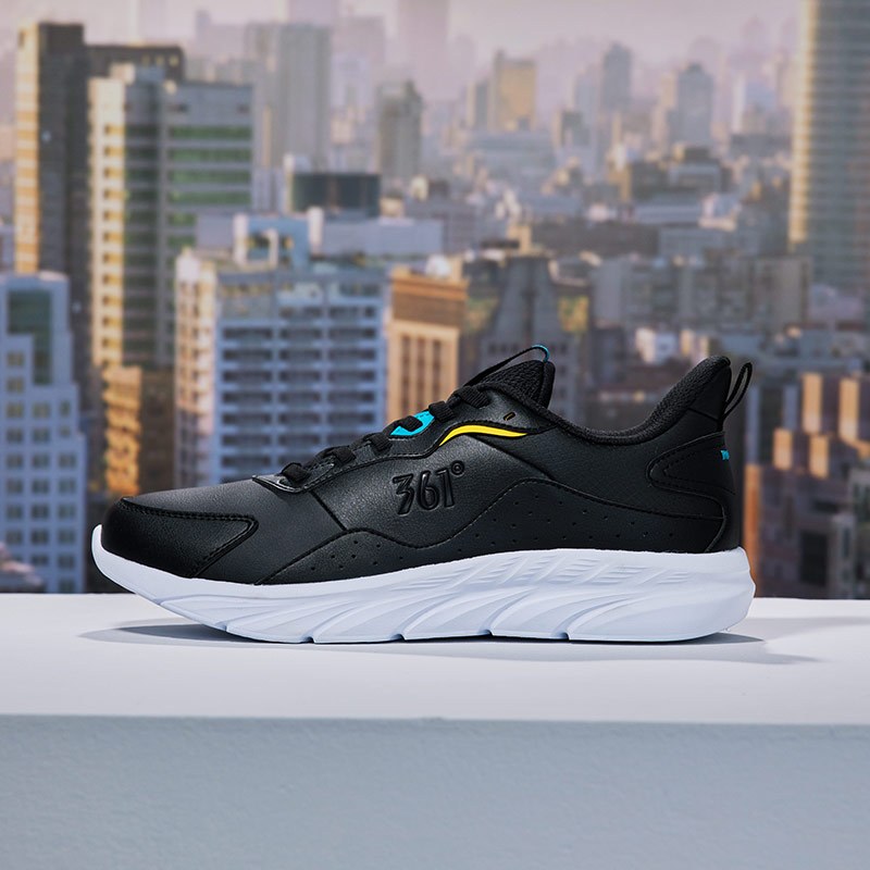 361男鞋运动鞋新款鞋子皮面防水跑鞋轻便男士减震跑步鞋