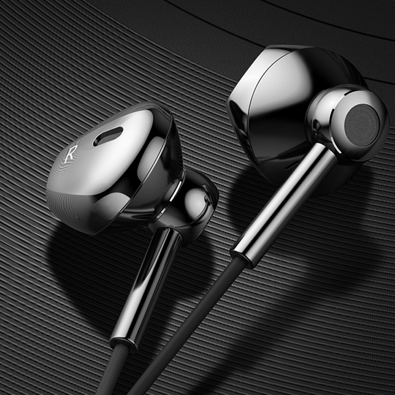 图拉斯四核耳机入耳式原装高音质带麦线重低音降噪舒适无痛银色