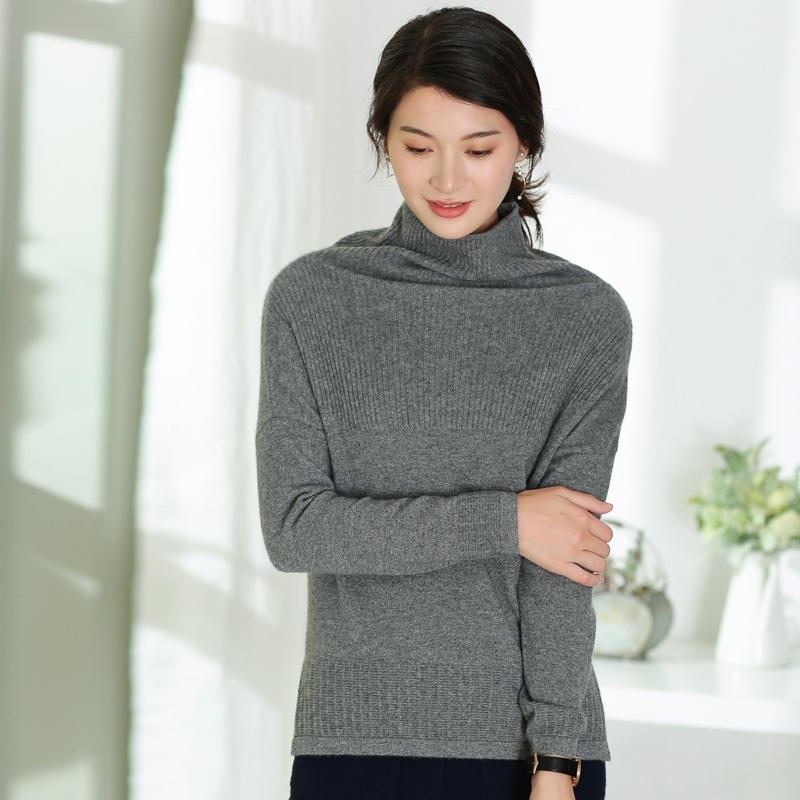 秋冬新款山羊绒衫开叉高领毛衣女宽松短款韩版时尚针织打底衫