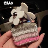 高档水钻小雏菊花朵香水瓶镶钻汽车摆件香水座水晶车载生日