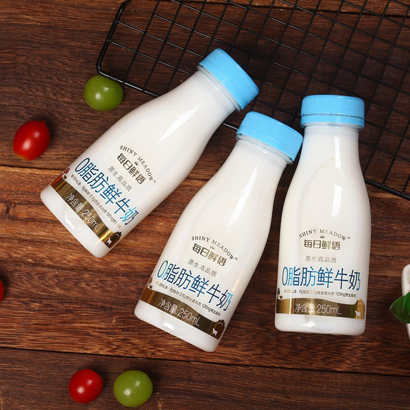 每日鲜语(SHINY MEADOW)原生高品质0脂肪脱脂鲜牛奶250mL*12 巴氏杀菌低温鲜牛奶纯牛奶