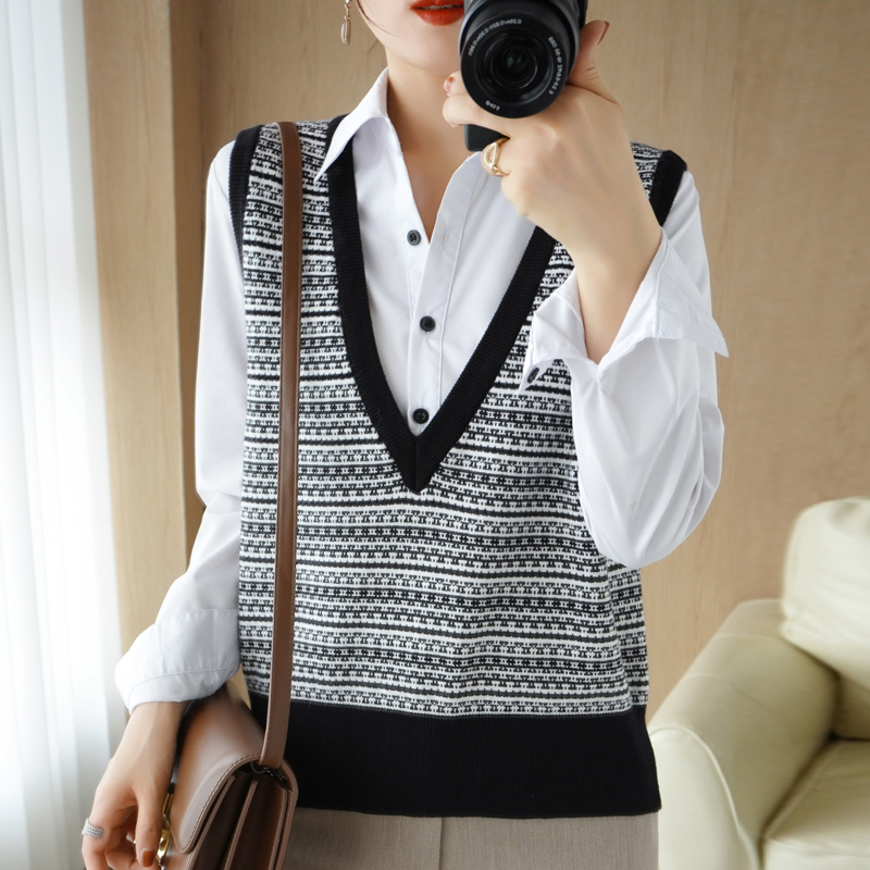 雪米贝奴条纹提花针织马甲女v领套头无袖毛衣坎肩宽松休闲外穿初秋
