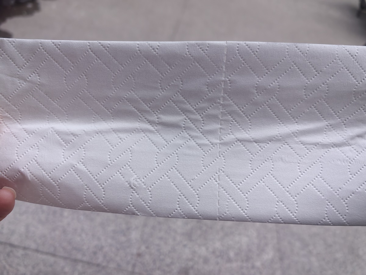 柔沁雅RQY-700珍宝大盘纸 125*91mm 四层 无香型 700克/卷(单位:卷)白色高清大图