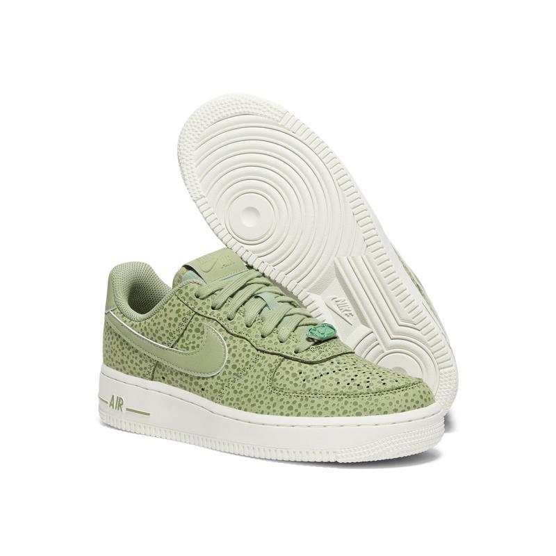 耐克(NIKE)女板鞋休闲透气耐磨舒适经典百搭时尚低帮运动鞋
