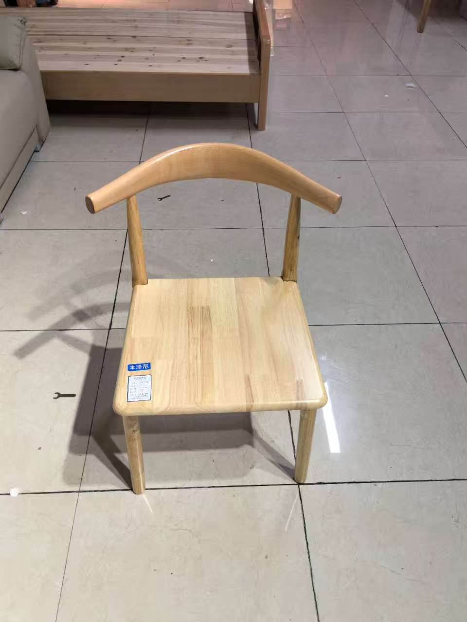 本泽尼 实木椅 CT04 把高清大图