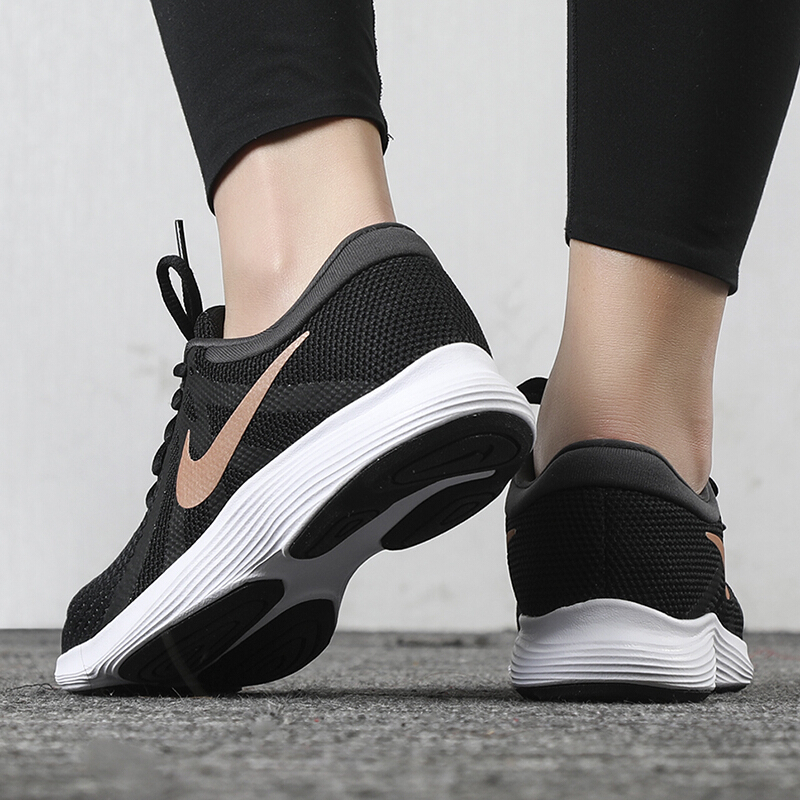 nike耐克女鞋运动鞋防滑透气耐磨休闲鞋跑步鞋女908999009d