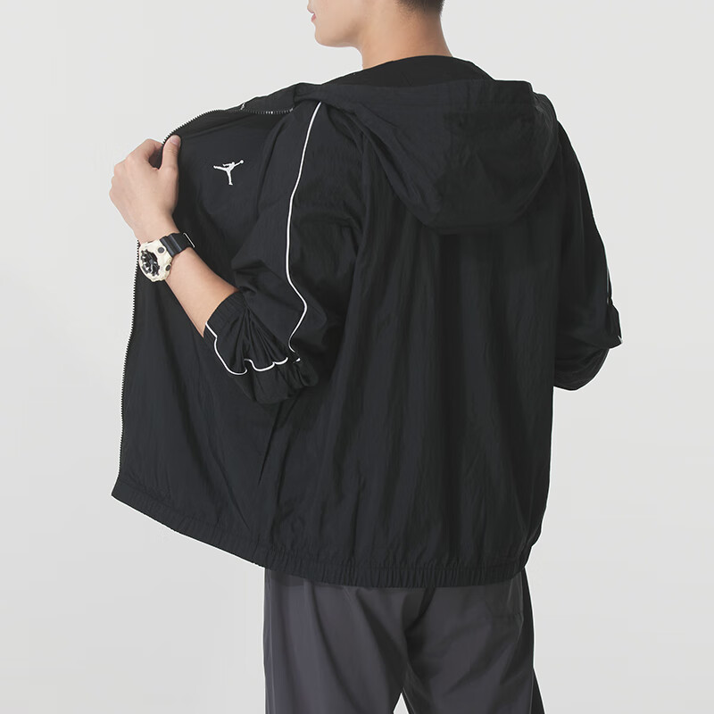 耐克(NIKE)男装新款跑步健身训练运动服户外防风梭织夹克休闲外套IB2242-010 ZP高清大图