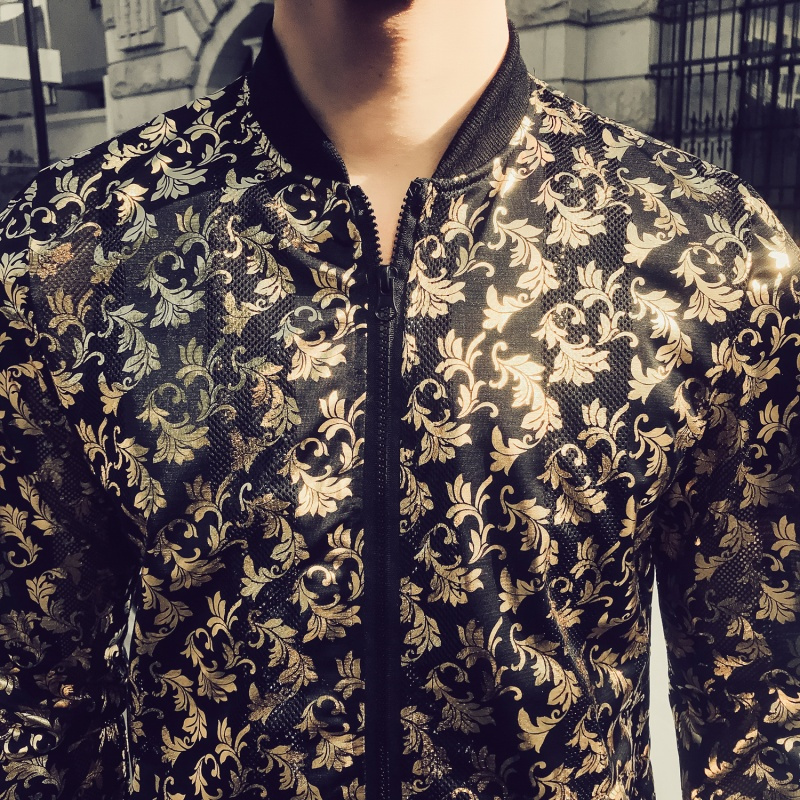 夏季薄款透气防晒衣个红烫金印花外套帅气帅气夹克修身男褂子