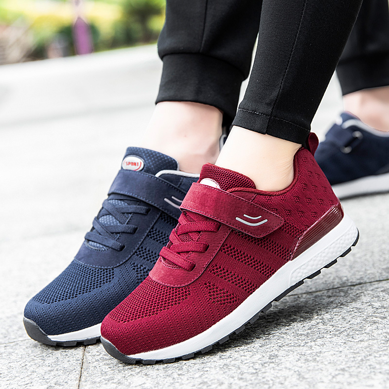 足力健身体老人鞋夏季透气网面镂空中年妈妈运动软底女舒适老年健步鞋