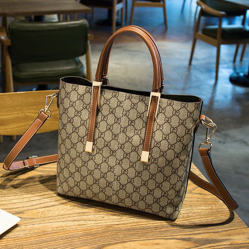 包包女2020新款斜挎包大容量单肩包简约百搭女包秋冬款时尚手提包