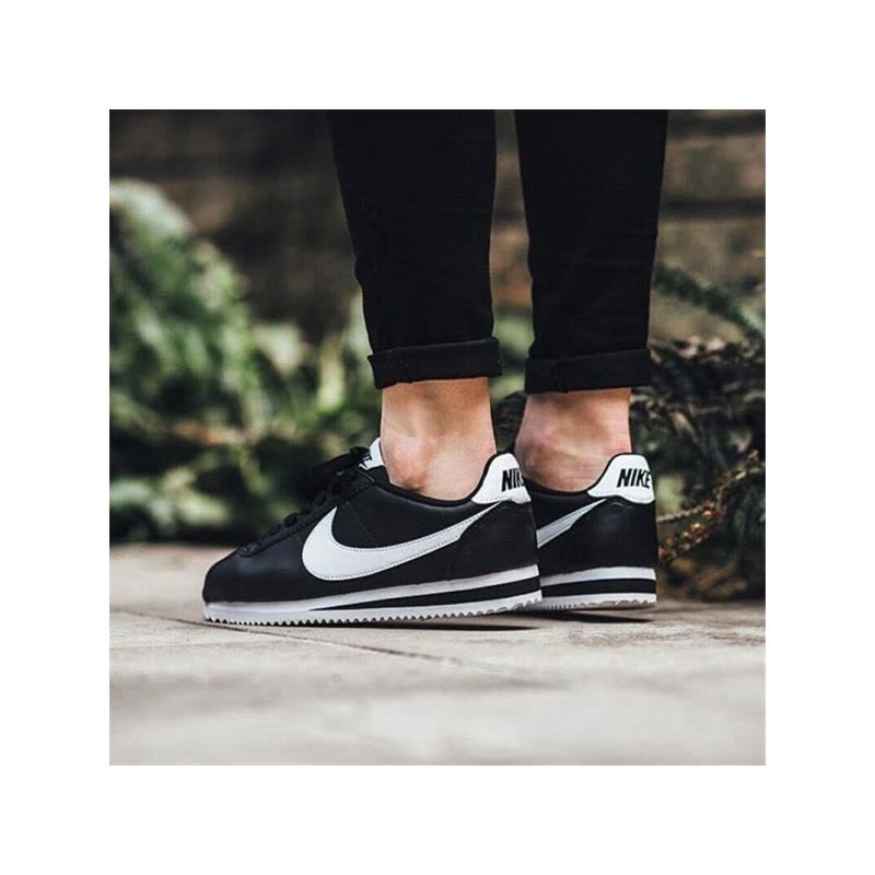 NIKE耐克女鞋春季运动鞋时尚百搭复刻舒适运动休闲鞋807471-010图片