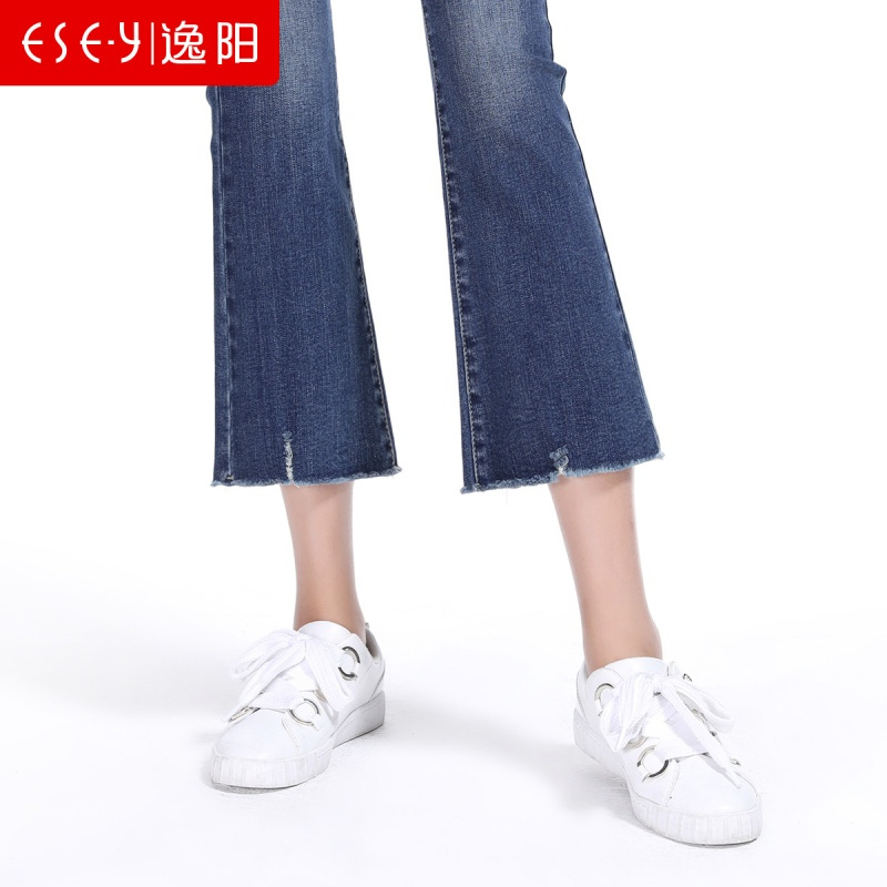 2018秋季新款九分微喇牛仔裤女韩版显瘦磨烂割破喇叭裤72208