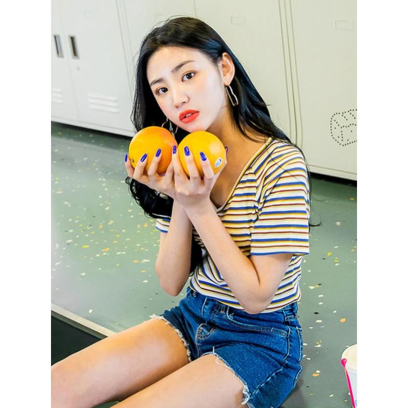 韩都衣舍2019夏装新款韩版女装修身条纹V领短袖打底T恤DL12124綪