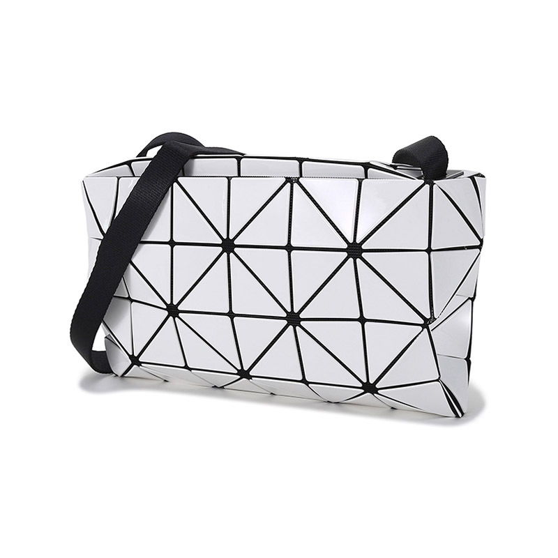 三宅一生 BAO BAO ISSEY MIYAKE 奢侈品 女士PVC手提单肩斜挎包 BB18 AG422