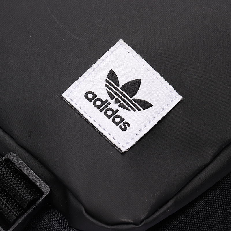 adidas阿迪达斯三叶草男包女包运动包休闲斜挎包腰包ED8047