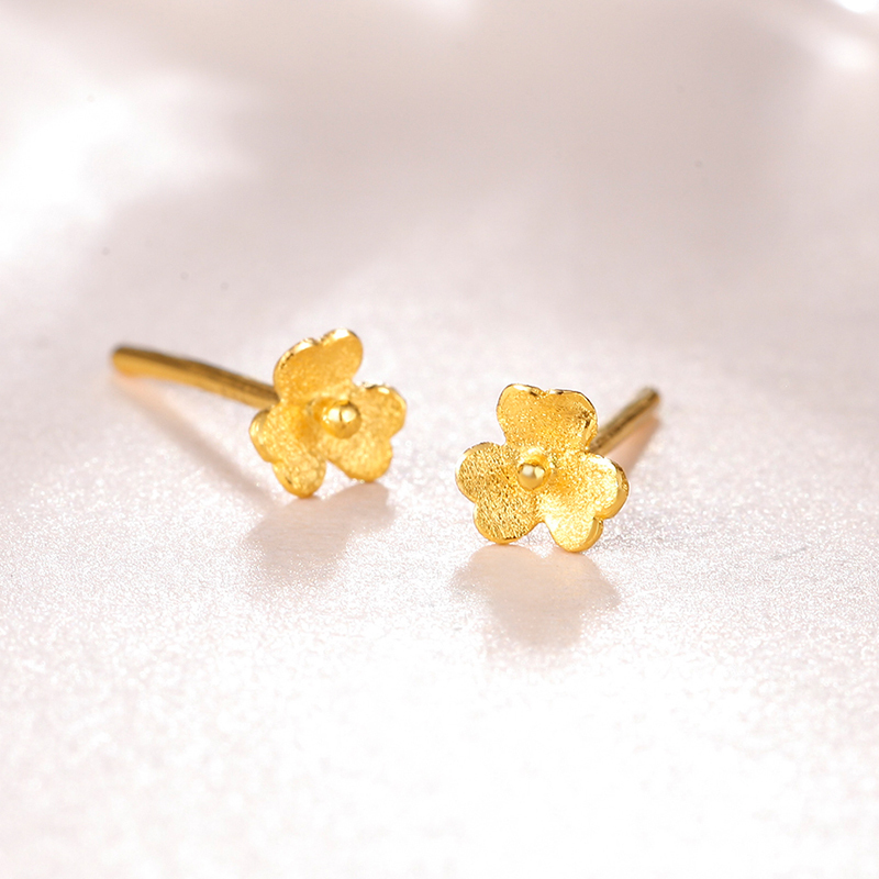 周六福zhouliufu黄金耳钉女款耳针迷你小金花足金耳饰wpac090379