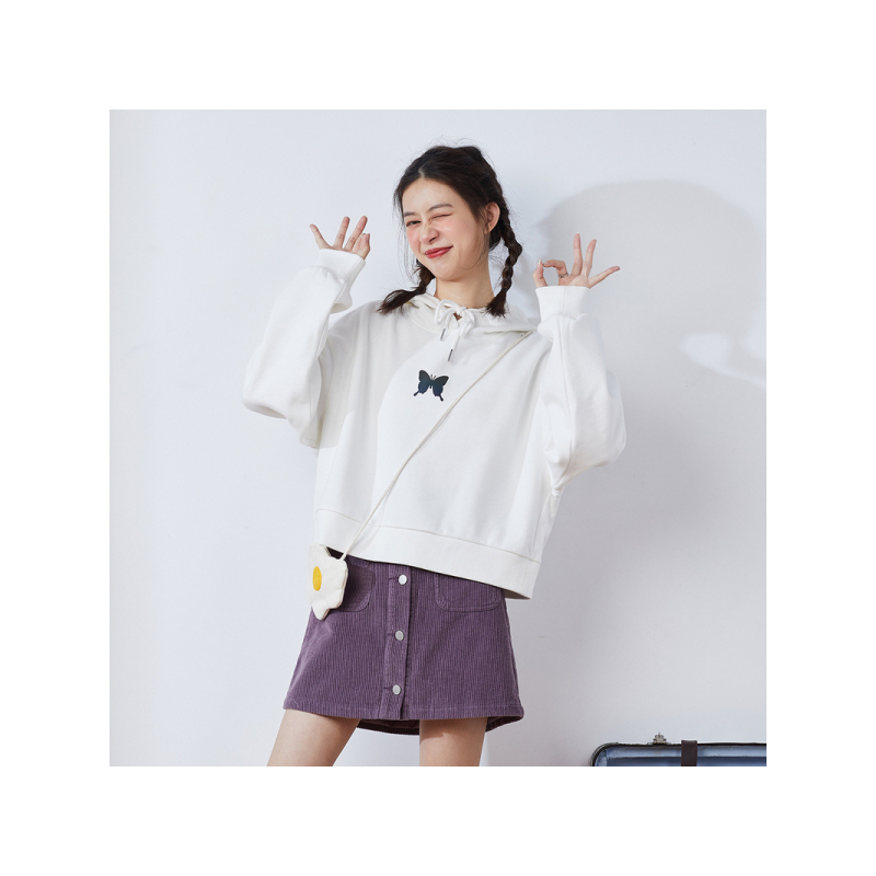 唐狮蝴蝶卫衣女2021新款春连帽短款黑色宽松上衣百搭ins网红卫衣