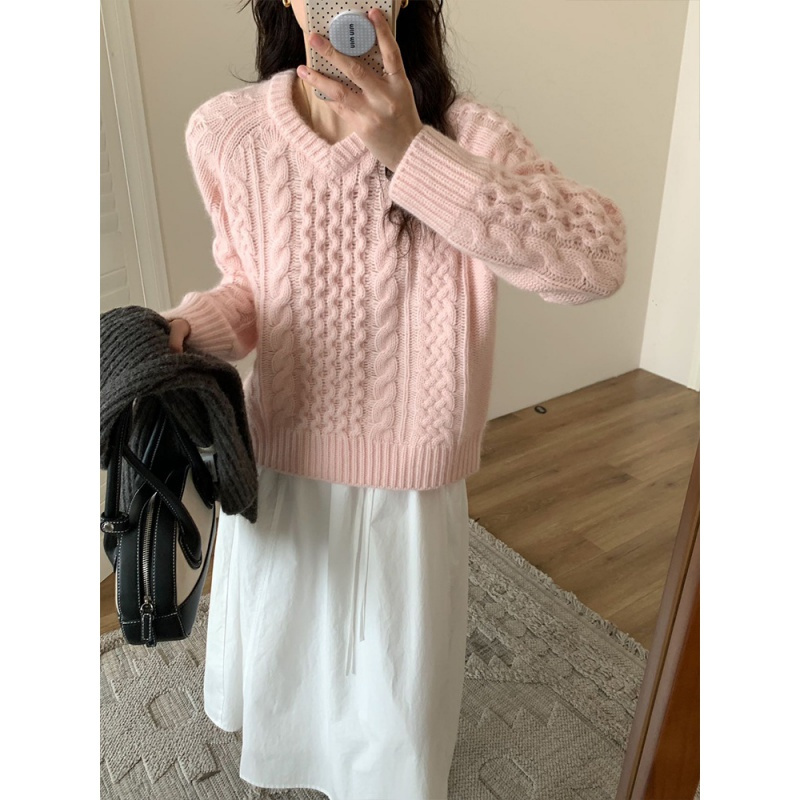美爆啦~美利奴粗纺绞花V领羊毛毛衣女厚24秋冬新款慵懒宽松针织衫