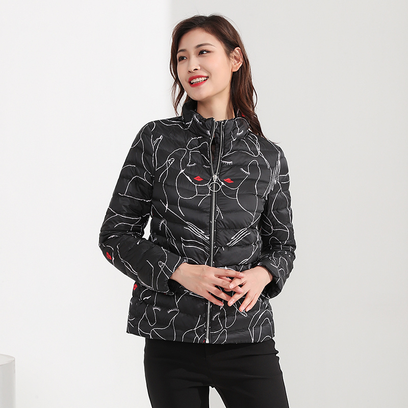 千仞岗新品短款时尚羽绒服女轻薄立领休闲外套